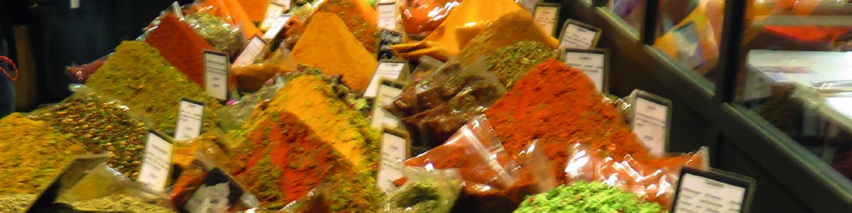 Herbes aromatiques et épices - Saveurs et couleurs à foison Herbes aromatiques et épices - Saveurs et couleurs à foison